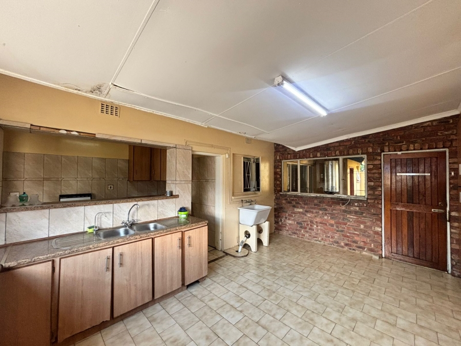 3 Bedroom Property for Sale in La Hoff North West